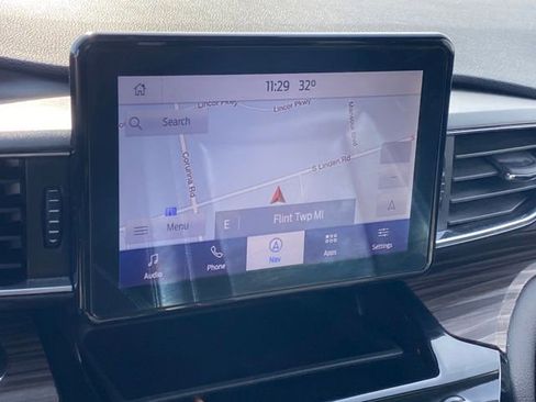 Used 2021 Ford Explorer Limited image 10