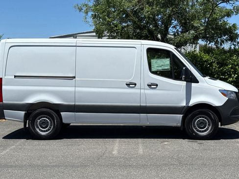 New 2026 Mercedes-Benz Sprinter 2500 image 2