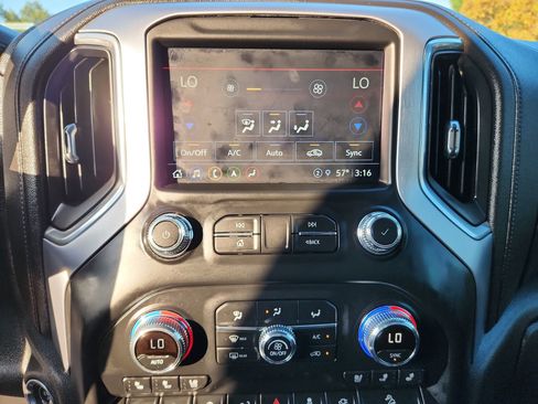 Used 2021 GMC Sierra 1500 SLT w/ SLT Premium Plus Package image 16