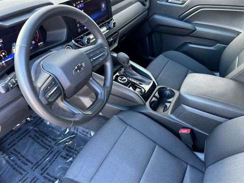 Used 2024 Chevrolet Colorado Trail Boss w/ Technology Package image 9