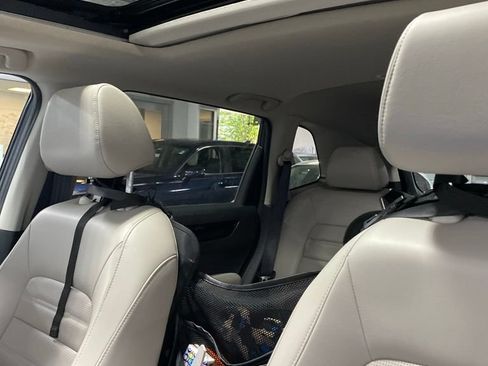 Used 2024 Honda CR-V EX-L image 9
