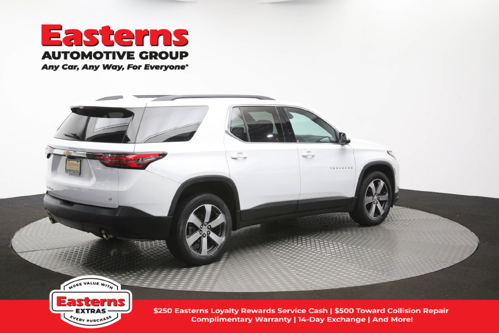 Used 2023 Chevrolet Traverse LT w/ LT Premium Package AWD/4WD image 47