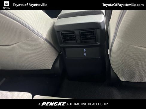 Used 2026 Toyota 4Runner SR5 AWD/4WD image 8