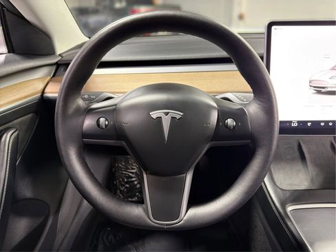 Used 2022 Tesla Model 3 image 15