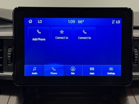 Used 2023 Ford Explorer XLT w/ Equipment Group 202A AWD/4WD image 30