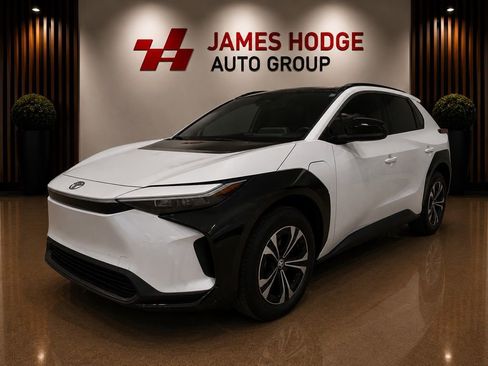 Used 2024 Toyota bZ4X FWD w/ Weather Package image 1