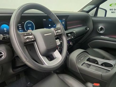 Used 2026 Hyundai Palisade Calligraphy FWD image 18
