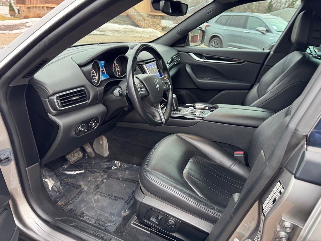 Used 2019 Maserati Levante AWD/4WD image 18
