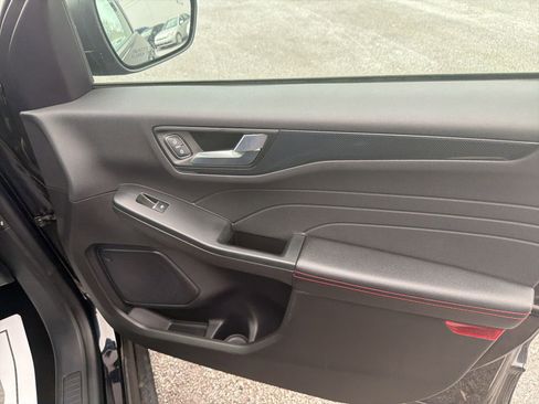 Used 2024 Ford Escape ST-Line image 21