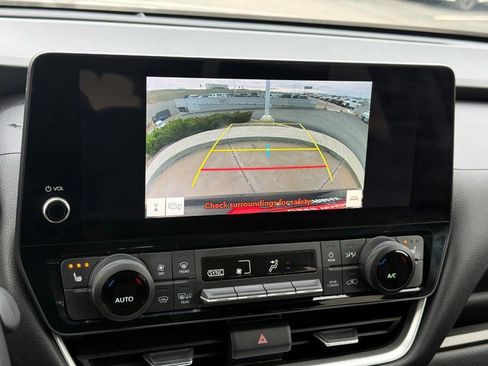 Certified 2024 Toyota Grand Highlander AWD image 27