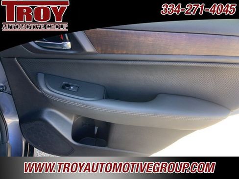 Used 2017 Subaru Outback 2.5i Limited image 32