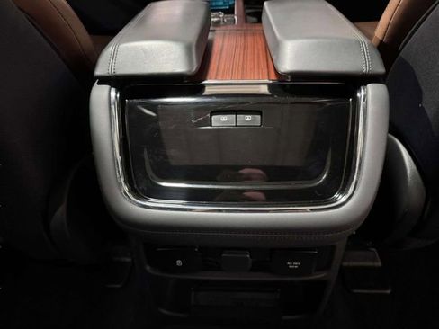 Used 2022 Lincoln Navigator Reserve image 27