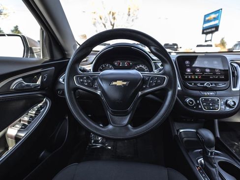Used 2023 Chevrolet Malibu LT FWD image 25