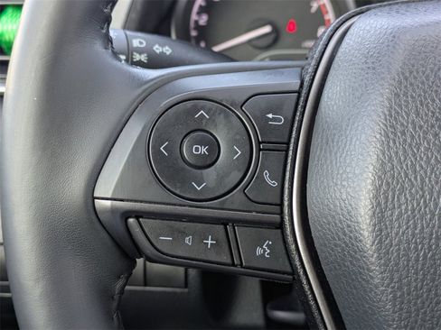 Used 2023 Toyota Camry SE image 23