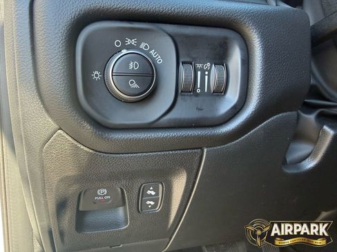 New 2026 RAM 1500 4x4 Crew Cab image 16