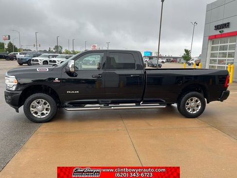 Used 2023 RAM 2500 Laramie AWD/4WD image 2