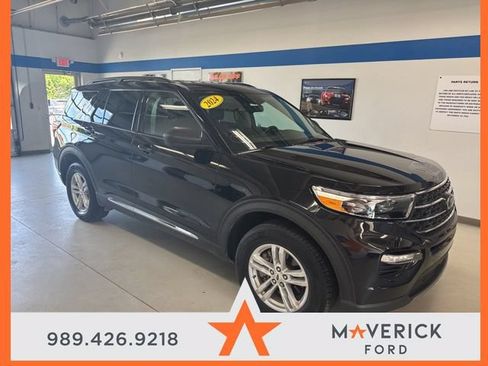 Used 2024 Ford Explorer XLT w/ Equipment Group 202A AWD/4WD image 4