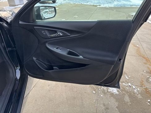 Used 2023 Chevrolet Malibu LT image 29