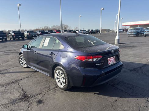 Used 2023 Toyota Corolla LE image 7