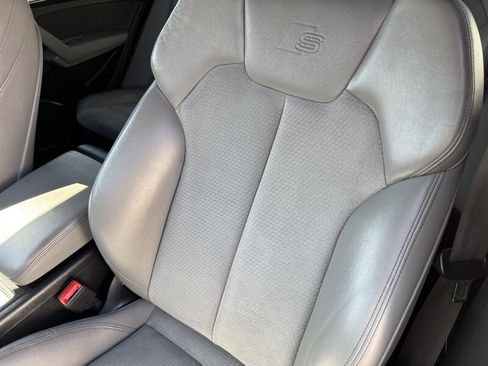 Used 2022 Audi SQ5 Premium image 12