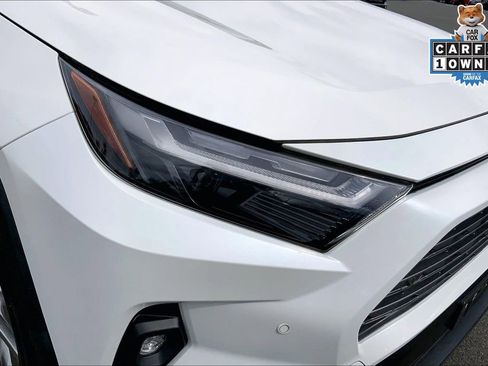 Used 2022 Toyota RAV4 Limited image 27