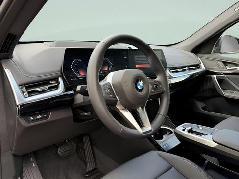 New 2027 BMW X1 xDrive28i AWD/4WD image 13