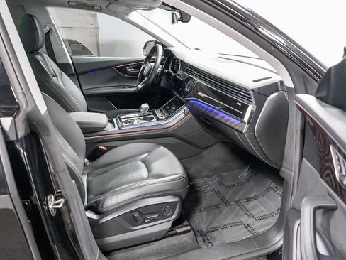 Used 2023 Audi Q8 Premium Plus AWD/4WD image 17