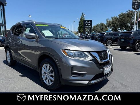 Used 2018 Nissan Rogue SV AWD/4WD image 2