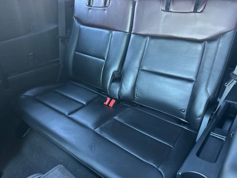 Certified 2023 Ford Explorer Platinum w/ Technology Package image 15