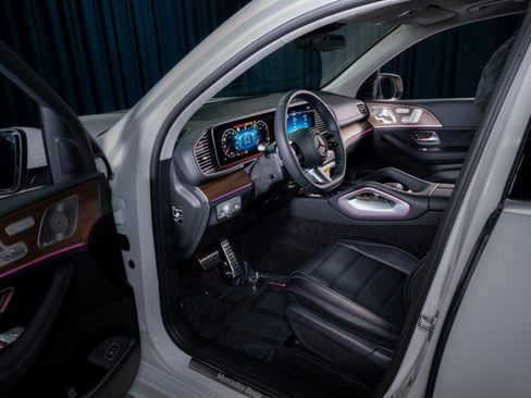 New 2026 Mercedes-Benz GLS 450 4MATIC image 11