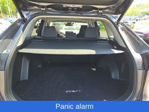 Used 2021 Toyota RAV4 XLE w/ Convenience Package AWD/4WD image 17