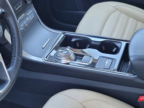 Used 2019 Ford Edge SEL w/ Equipment Group 201A image 20