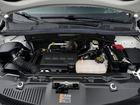 Used 2021 Buick Encore Preferred image 11