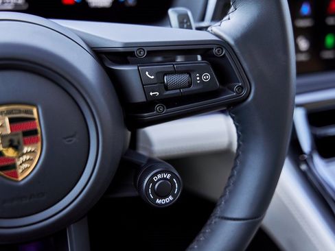 Used 2025 Porsche Panamera 4 w/ Premium Package image 65