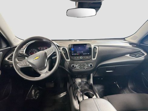 Used 2023 Chevrolet Malibu LT FWD image 22