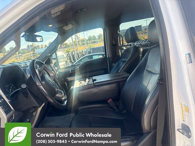 Used 2021 Ford F350 Lariat w/ Lariat Value Package AWD/4WD image 10
