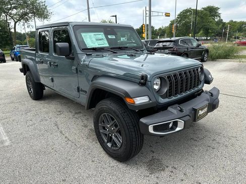New 2026 Jeep Gladiator Sport AWD/4WD image 4