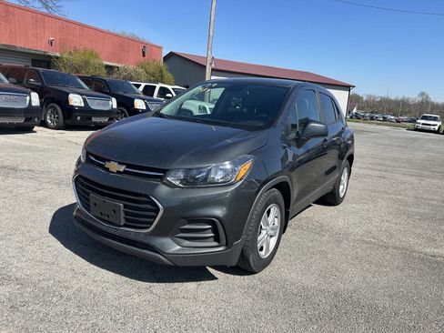 Used 2019 Chevrolet Trax LS w/ Tint and Cruise Package image 2