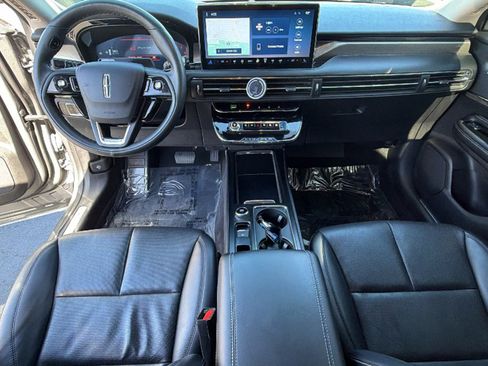 Used 2023 Lincoln Corsair Reserve w/ Equipment Group 202A AWD/4WD image 26