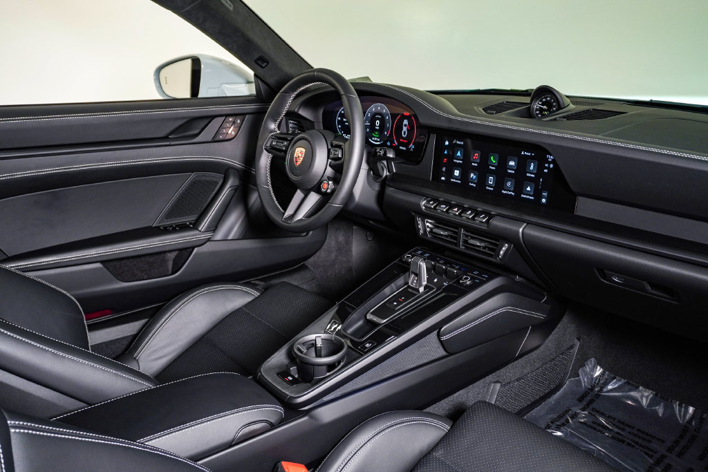 Certified 2025 Porsche 911 Carrera 4 GTS AWD/4WD image 14