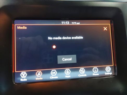 Used 2021 Jeep Cherokee Latitude Plus image 24