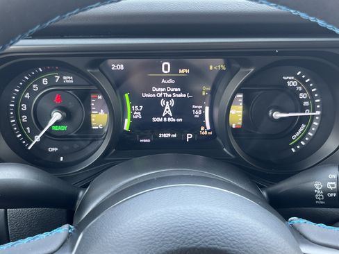 Used 2024 Jeep Wrangler Unlimited Rubicon 4xe AWD/4WD image 28
