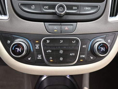 Used 2024 Chevrolet Malibu LT FWD image 16