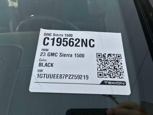 Certified 2023 GMC Sierra 1500 AT4 w/ Technology Package image 35