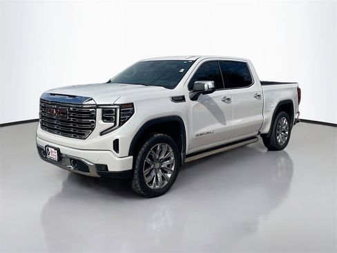Used 2024 GMC Sierra 1500 Denali w/ Denali Reserve Package image 3