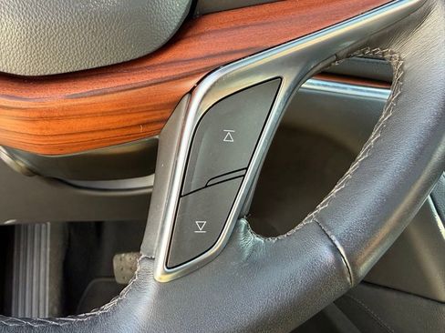 Used 2024 Cadillac XT5 Premium Luxury w/ Technology Package image 23