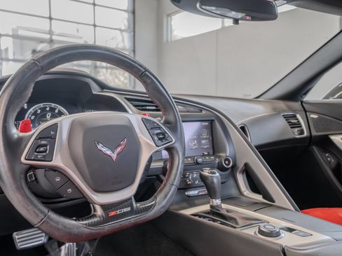 Used 2017 Chevrolet Corvette Z06 w/ Battery Protection Package RWD image 7