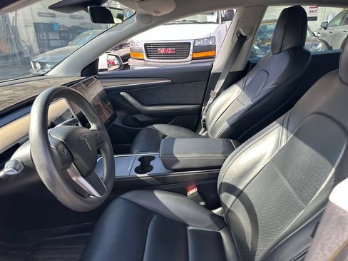 Used 2021 Tesla Model 3 Standard Range Plus RWD image 12