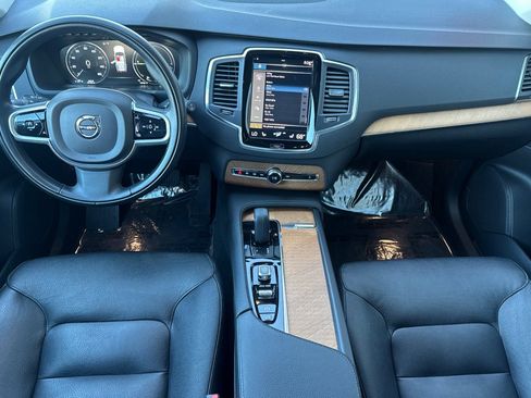 Used 2021 Volvo XC90 T8 Inscription Expression w/ Climate Package image 14