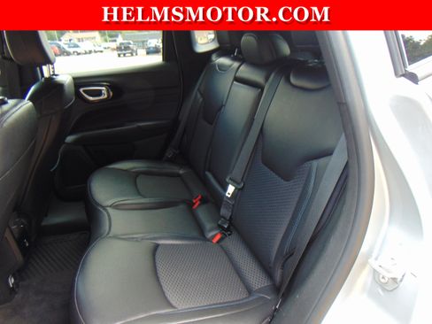 Certified 2025 Jeep Compass Latitude w/ Convenience Group AWD/4WD image 31